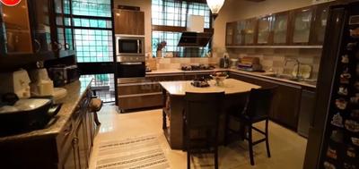 Kitchen Image of 3240 Sq.ft 4 BHK Independent House for sale in Palam Vihar Gurgaon for Rs. 85000000