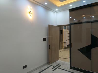 Bedroom Image of 1450 Sq.ft 3 BHK Builder Floor for sale in Indirapuram Ghaziabad for Rs. 12500000