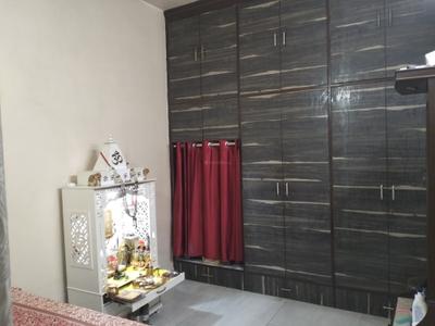 Bedroom Image of 900 Sq.ft 3 BHK Independent House for sale in Pandav Nagar New Delhi for Rs. 28000000