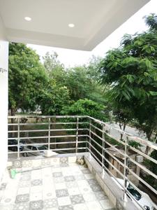 Bedroom Two Image of 2000 Sq.ft 4 BHK Apartment / Flat for sale in Shakti Apartments, Sector 5 Dwarka New Delhi for Rs. 38500000