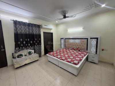 Bedroom Image of 1200 Sq.ft 1 BHK Builder Floor for rent in Bhai Randhir Singh Nagar Ludhiana for Rs. 16500