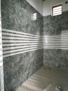 Common Bathroom One Image of 800 Sq.ft 3 BHK Independent House for sale in Mansarovar Park, Lal Kuan Ghaziabad for Rs. 7200000