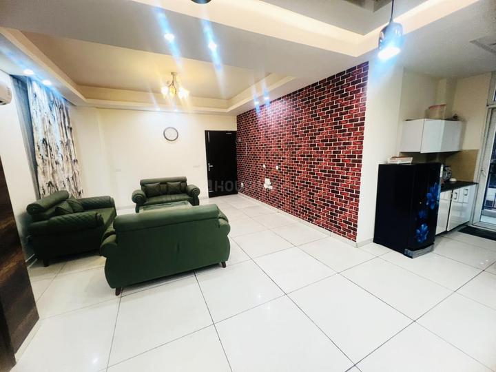 Green Lotus Avenue Main Image 1