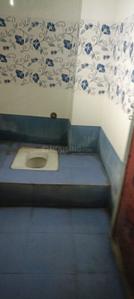 Bathroom Image of 516 Sq.ft 1 BHK Independent House for rent in Chetganj Varanasi for Rs. 6000