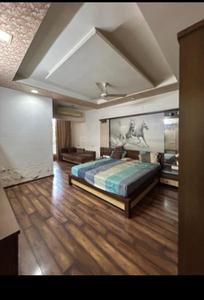 Bedroom Image of 2000 Sq.ft 4 BHK Apartment / Flat for rent in Navrangpura Ahmedabad for Rs. 68000