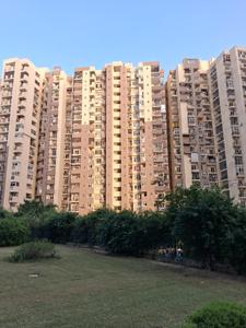 Building Image of 1044 Sq.ft 2 BHK Apartment / Flat for sale in Paramount Floraville, Sector 137 Noida for Rs. 11500000
