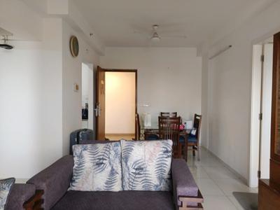 Living Room Image of 1000 Sq.ft 2 BHK Apartment / Flat for sale in Amanora Gold Towers, Hadapsar Pune for Rs. 11000000