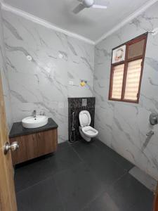 Image of 2367 Sq.ft 4 BHK Builder Floor for rent in Sector 10A, Gurgaon for Rs. 50000
