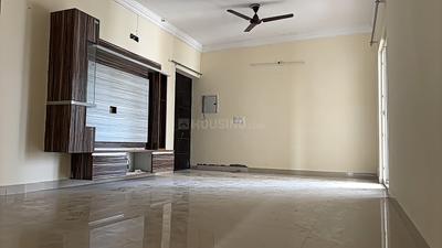 Living Room Image of 1700 Sq.ft 3 BHK Apartment / Flat for rent in Paramount Emotions, Noida Extension Greater Noida for Rs. 29000