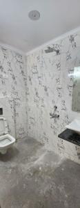 Bathroom Image of 1000 Sq.ft 2 BHK Apartment / Flat for sale in Said-Ul-Ajaib New Delhi for Rs. 7500000