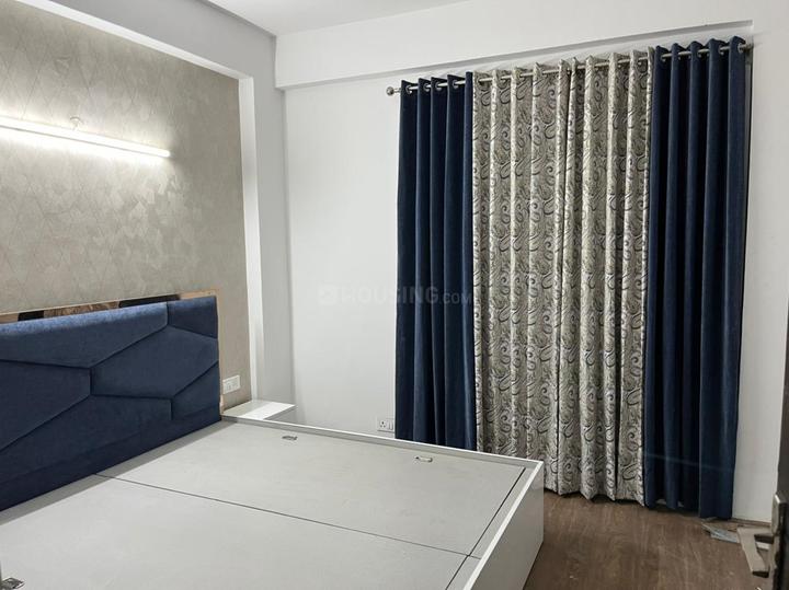 Ajnara London Square Main Image 1