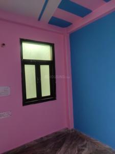 Bedroom Image of 600 Sq.ft 2 BHK Builder Floor for rent in Mayur Vihar Phase 1 New Delhi for Rs. 18000
