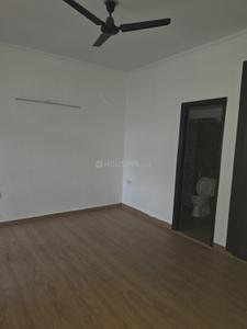 Bedroom Image of 1100 Sq.ft 2.5 BHK Apartment / Flat for sale in Amrapali Silicon City, Sector 76 Noida for Rs. 11800000