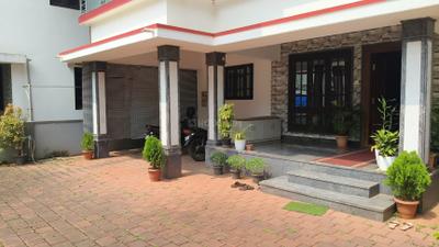 Building Image of 2650 Sq.ft 5 BHK Independent House for sale in Neermarga Mangalore for Rs. 13500000
