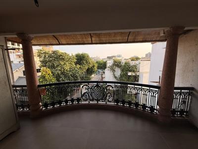 Balcony Image of 2700 Sq.ft 3.5 BHK Apartment / Flat for sale in Navrangpura Ahmedabad for Rs. 20100000