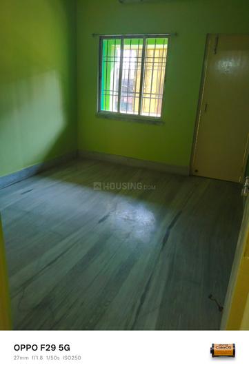 Subhas Pally Bedroom 1