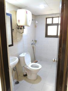 Bathroom Image of 1202 Sq.ft 2.5 BHK Apartment / Flat for rent in Logix Blossom County, Sector 137 Noida for Rs. 40000