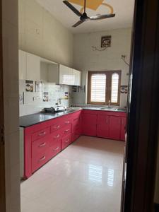 Kitchen Image of 2400 Sq.ft 3 BHK Apartment / Flat for rent in Suncity 34, Suncity Township-I Rohtak for Rs. 25000