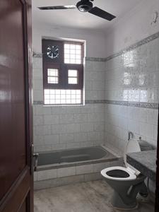 Bathroom Image of 3000 Sq.ft 3 BHK Builder Floor for rent in Sector 16 Faridabad for Rs. 35000