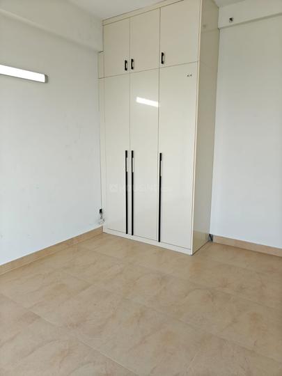 Amrapali Eden Park Main Image 1