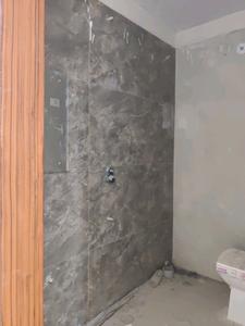 Common Bathroom Image of 1000 Sq.ft 2 BHK Apartment / Flat for sale in Lal Kuan Ghaziabad for Rs. 4465000