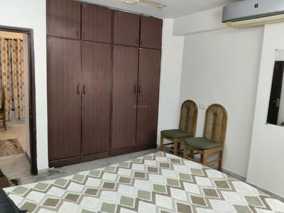 Bedroom Image of 1200 Sq.ft 2 BHK Apartment / Flat for rent in Bodakdev Ahmedabad for Rs. 40000