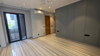 Bedroom Image of 3600 Sq.ft 4 BHK Builder Floor for rent in Greater Kailash II New Delhi for Rs. 400000