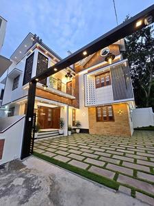4 BHK Independent House