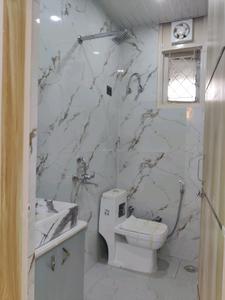 Common Bathroom Image of 850 Sq.ft 2 BHK Builder Floor for sale in Indirapuram Ghaziabad for Rs. 6100000