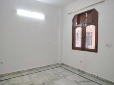 Bedroom Image of 950 Sq.ft 2 BHK Builder Floor for rent in Chhattarpur New Delhi for Rs. 20000