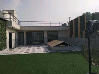 Terrace Image of 8100 Sq.ft 4 BHK Builder Floor for sale in Model Town New Delhi for Rs. 110000000