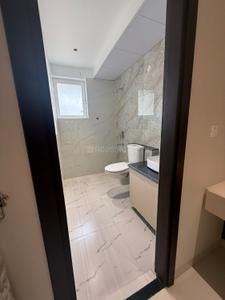 Bathroom Image of 1800 Sq.ft 4 BHK Apartment / Flat for sale in Ubber Mews Gate, Aujala Mohali for Rs. 12500000