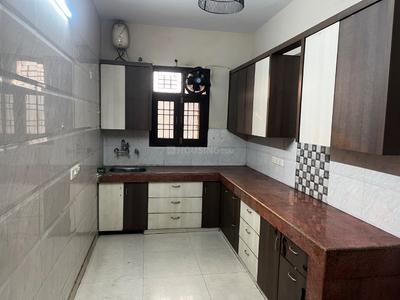 Kitchen Image of 950 Sq.ft 2 BHK Builder Floor for rent in Ramesh Nagar New Delhi for Rs. 27500