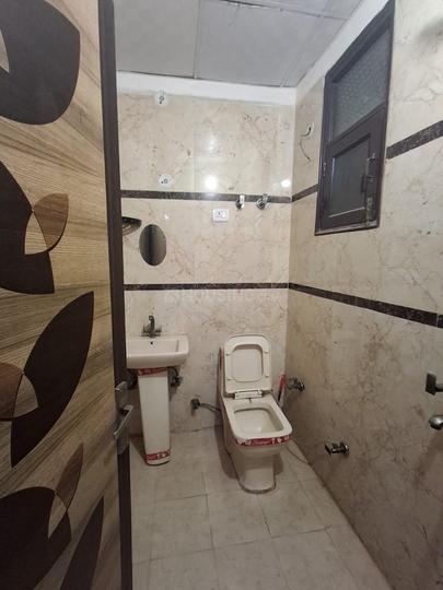 Niti Khand, Indirapuram Bathroom 1