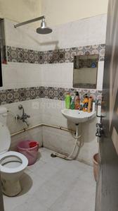 Bathroom Image of 715 Sq.ft 1 BHK Apartment / Flat for rent in Hebbal Bengaluru for Rs. 21000