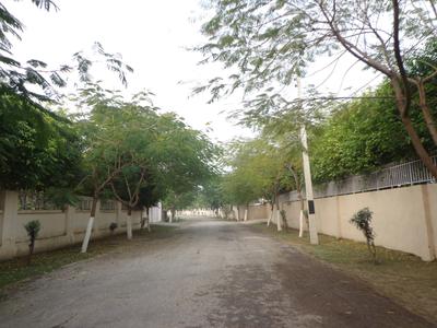 Image of 315 Sq.ft Residential Plot / Land for sale in Vinay Nagar, Faridabad for Rs. 500000