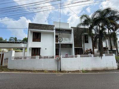 Image of 2750 Sq.ft 4 BHK Villa for sale in Kakkanad, Kochi for Rs. 16500000