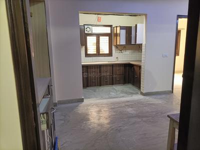 Hall Image of 999 Sq.ft 3 BHK Builder Floor for rent in Preet Vihar New Delhi for Rs. 27000