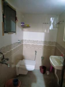 Bathroom Image of 2000 Sq.ft 5 BHK Independent House for sale in Bhayandar West Mira Bhayandar for Rs. 19990000