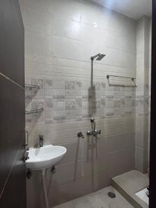 Bathroom Image of 891 Sq.ft 2.5 BHK Independent House for rent in Palam Vihar Extension Gurgaon for Rs. 20000