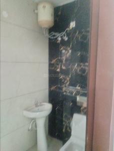 Bathroom Image of 900 Sq.ft 2 BHK Builder Floor for rent in Ubber Palm Meadows, Bhago Majra Mohali for Rs. 24000