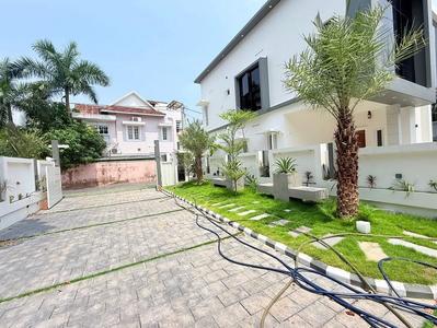 Image of 2600 Sq.ft 4 BHK Independent House for sale in Vyttila, Kochi for Rs. 22500000