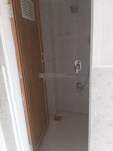 Bathroom Image of 1150 Sq.ft 2 BHK Independent House for rent in Unique Executive Heights, Rander Surat for Rs. 25000