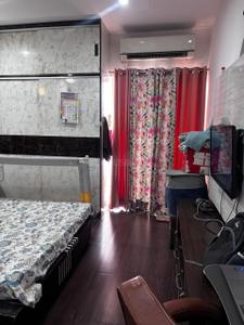 Bedroom Image of 1785 Sq.ft 3 BHK Apartment / Flat for rent in Pandav Nagar Ghaziabad for Rs. 25000