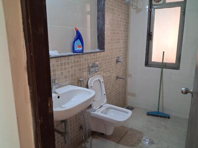 Bathroom Image of 1100 Sq.ft 2 BHK Apartment / Flat for rent in Lodha Grandezza, Thane West Thane for Rs. 45000