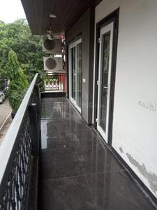 Balcony Image of 2700 Sq.ft 4 BHK Builder Floor for rent in Geetanjali Enclave New Delhi for Rs. 175000