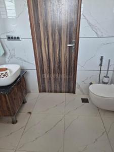 Bathroom Image of 2799 Sq.ft 4 BHK Builder Floor for sale in BPTP Pride Floors, Sector 77 Faridabad for Rs. 31500000