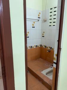 Bathroom Image of 551 Sq.ft 2 BHK Apartment / Flat for sale in Nanmangalam Chennai for Rs. 3500000