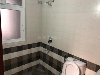 Bathroom Image of 1900 Sq.ft 3.5 BHK Apartment / Flat for rent in L And T Raintree Boulevard Cl 5, Sahakara Nagar Bengaluru for Rs. 90000
