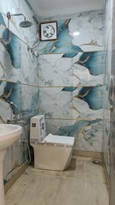 Image of 900 Sq.ft 3 BHK Builder Floor for sale in Govindpuri Extension, New Delhi for Rs. 10000000